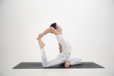 苏州瑜伽培训——瑜伽扭转体式